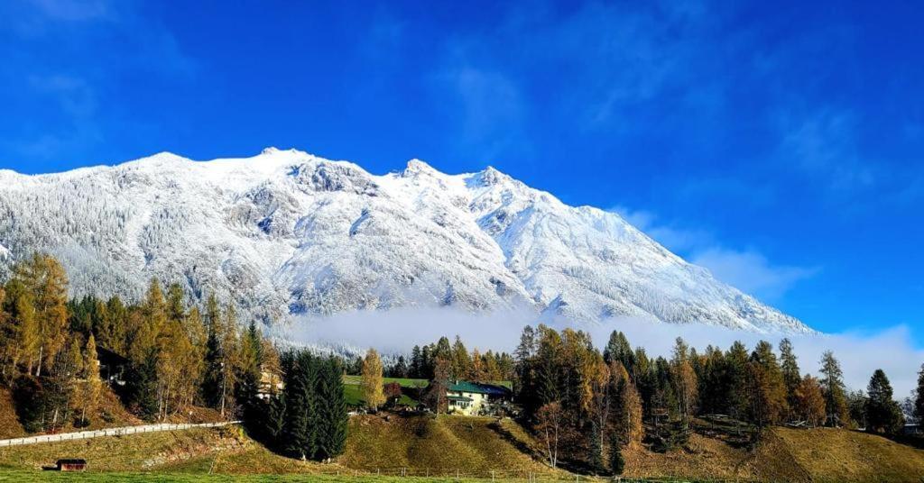 Alpenchalet Im Leutaschtal Buitenkant foto